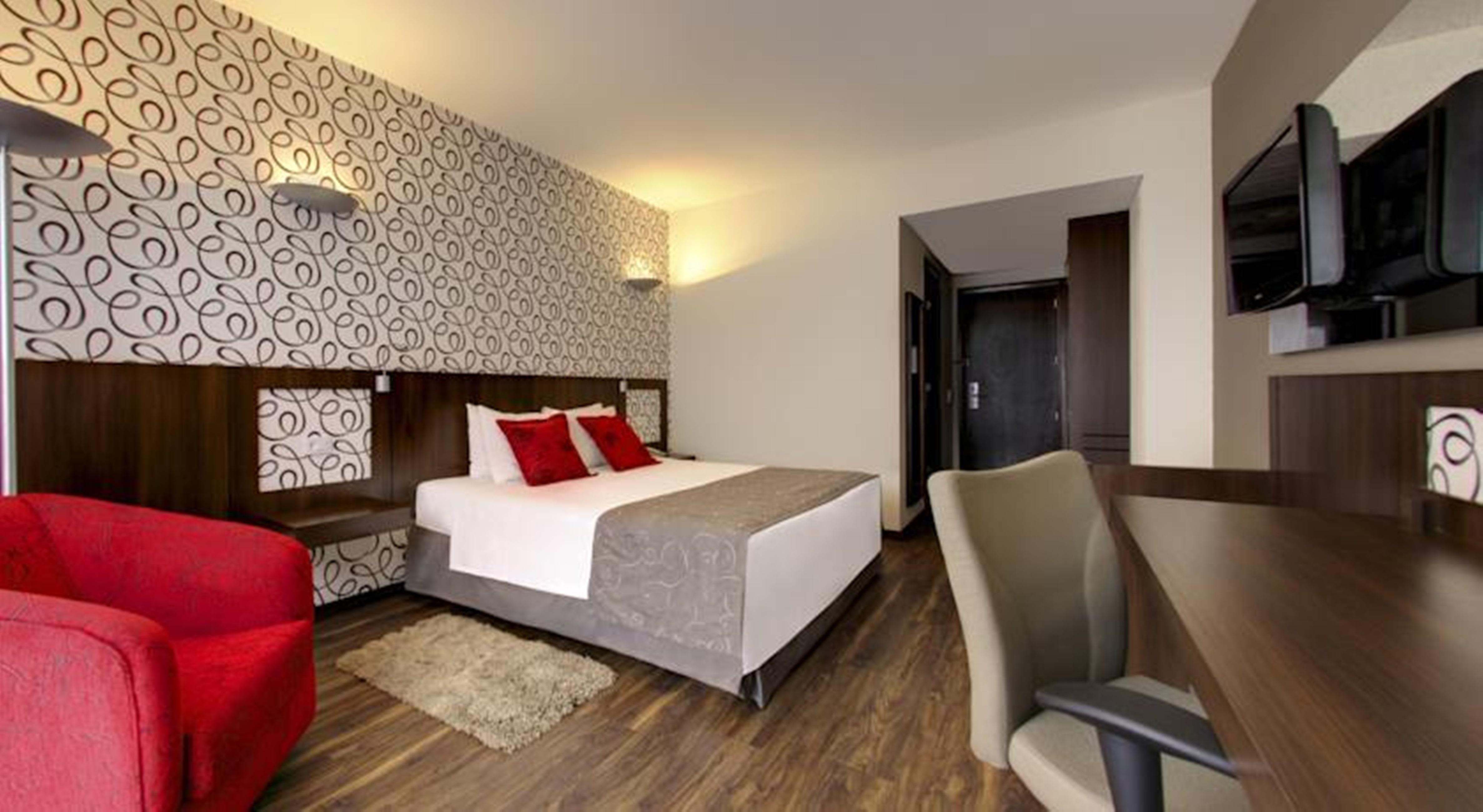 Quality Hotel Курітіба Номер фото