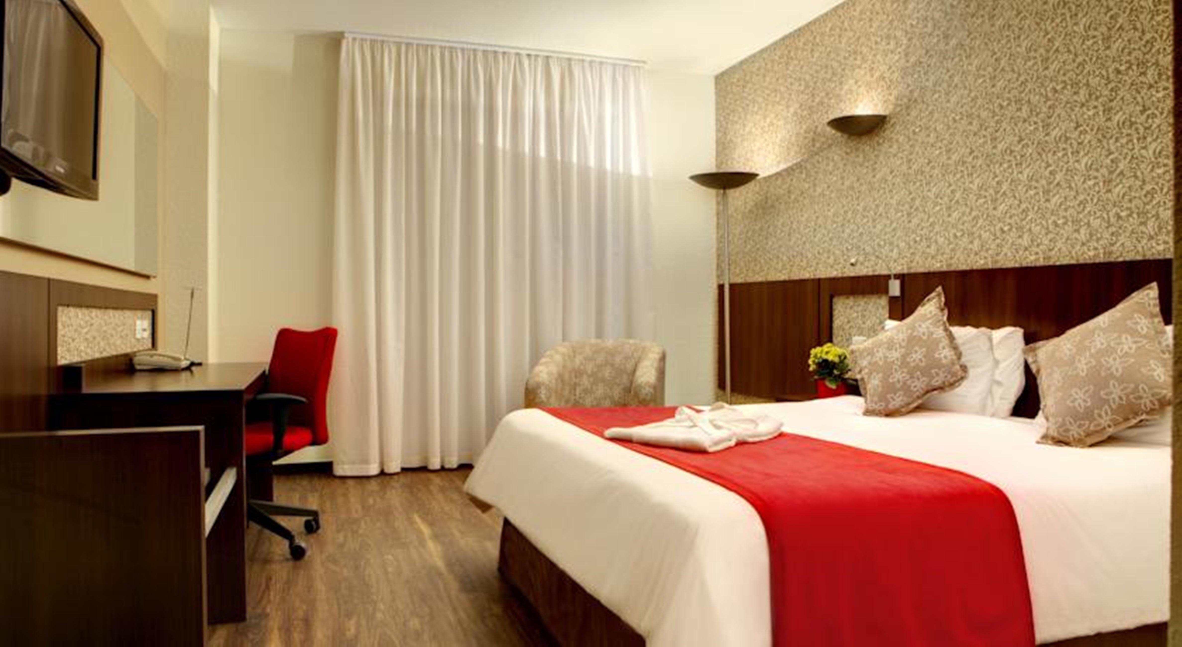 Quality Hotel Курітіба Екстер'єр фото