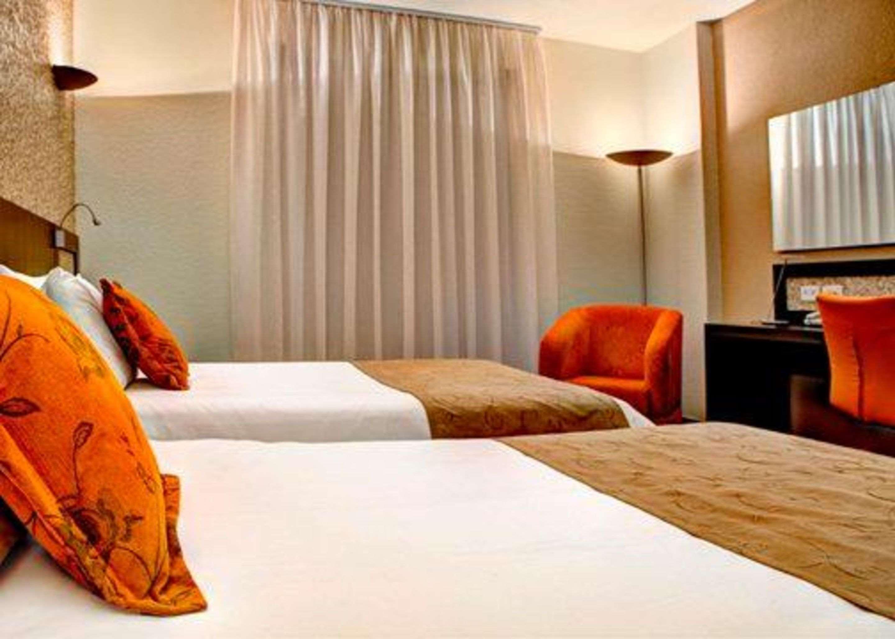 Quality Hotel Курітіба Екстер'єр фото