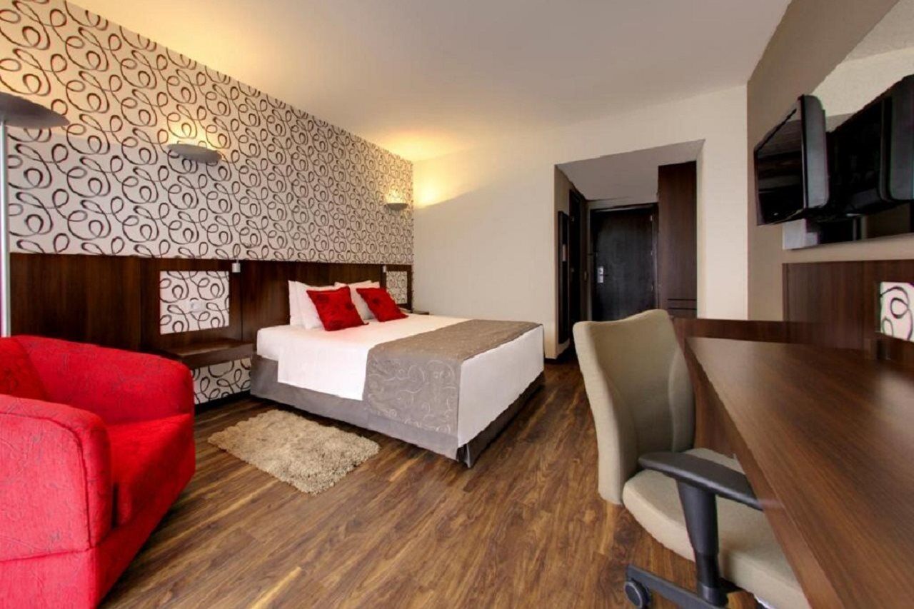 Quality Hotel Курітіба Екстер'єр фото