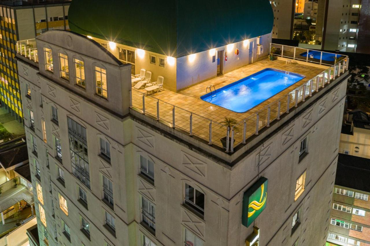 Quality Hotel Курітіба Екстер'єр фото